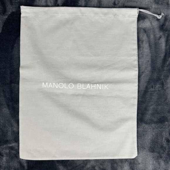Manolo Blahnik - Picture 1 of 2